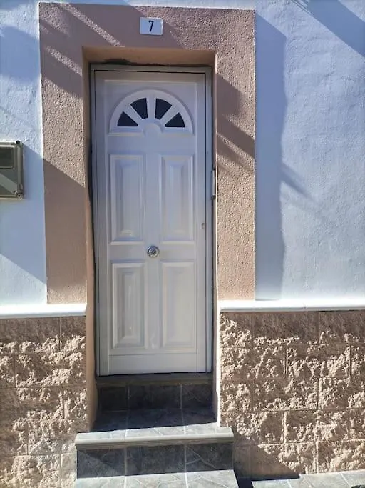 펜션 Apartamento Terracota En Charco Del Pino